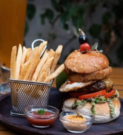 Aura Cafe & Infusion Bar